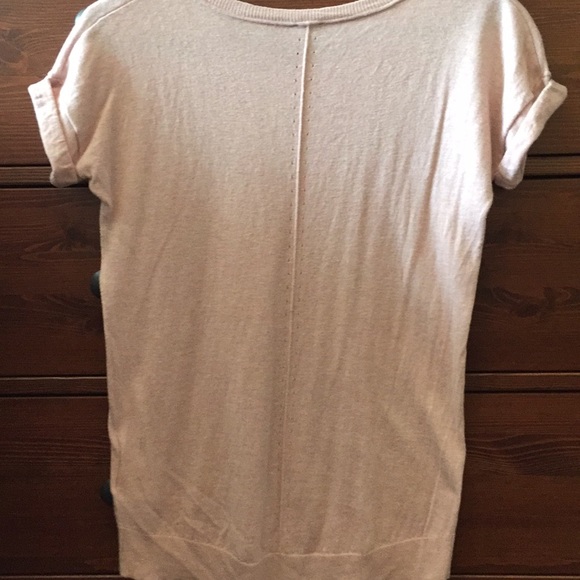 GAP Women’s Sweater Short Sleeve Shirt - Picture 2 of 5